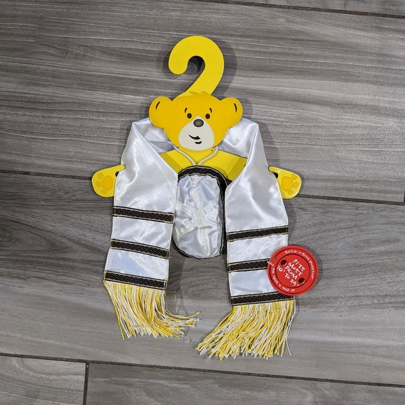 Build a Bear Talit and Yarmulke set for Bar or Bat Mitzvah - Picture 1 of 1